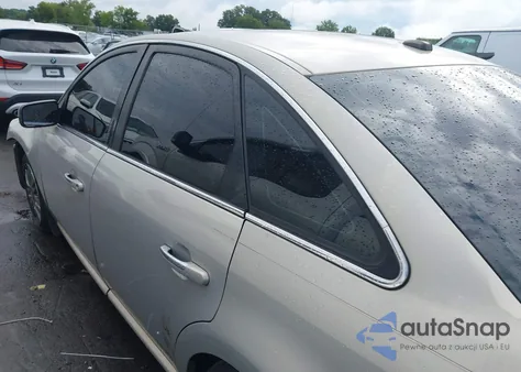 2009 Mercury Sable Premier z USA, uszkodzony, nr VIN 1MEHM42W89G622302